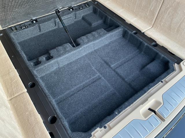 5シリーズ 523iツーリング 禁煙車/サンルーフ/本革シート/ナビ/バックカメラ/テレビ/ETC/HID/オートライト/スマートキー/クルコン/ドラレコ/障害物センサー/電動シート/シートヒーター/CD&DVD/Mサーバー/純AW(60枚目)