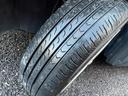 タイヤの溝もしっかりと残っておりますので、ご納車後すぐの履き替えの心配もございません♪余計な出費が無く経済的でございます♪スタッドレスタイヤに関しましてもお気軽にご相談下さいませ♪
