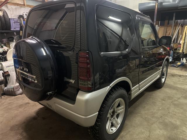 ジムニー ワイルドウインド　４ＷＤ　スマートキー　電動格納ミラー　ＡＴ　ＡＢＳ　ＵＳＢ　アルミホイール　衝突安全ボディ　エアコン　パワーウィンドウ　ターボタイマー（14枚目）