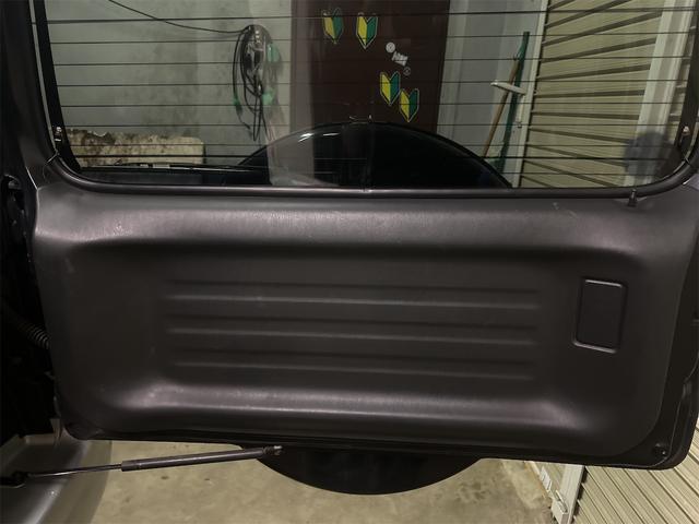 ジムニー ワイルドウインド　４ＷＤ　スマートキー　電動格納ミラー　ＡＴ　ＡＢＳ　ＵＳＢ　アルミホイール　衝突安全ボディ　エアコン　パワーウィンドウ　ターボタイマー（29枚目）