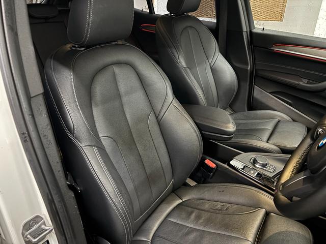 Ｘ２ ｘＤｒｉｖｅ　２０ｉ　ＭスポーツＸ　アドバンスドアクティブセーフティＰＫＧ　ハイラインＰＫＧ　ＯＰ２０インチホイール　ＡＣＣ　ＨＵＤ　電動黒革　ＨＤＤフルセグナビ　ＣＤ　Ｂカメラ　ＰＤＣ　Ｐアシスト　ＬＥＤライト　電動ゲート　ＥＴＣ（6枚目）