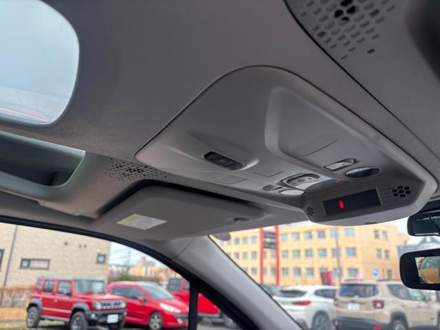 ベルランゴ マックス ブルーHDi リフトアップ BFGoodrichホワイトレタータイヤ ワンオーナー 禁煙車 パノラミックルーフ 両側スライドドア ETC フロントグリル・エンブレムブラックアウト ミシュランスタッドレス付(32枚目)