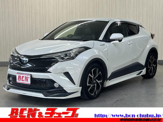 Ｃ−ＨＲ(トヨタ) Ｇ　Ｇハイブリッド　ＴＲＤエアロ　ハーフレザーシート　スマートキー　ドライブレコーダー　ＥＴＣ　ステアリングスイッチ　クルーズコントロール　純正ナビ／バックカメラ　純正アルミ　ＬＥＤヘッドライト 中古車画像