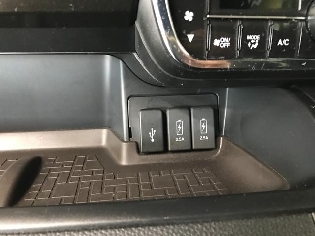 N-BOXカスタム G・EXターボホンダセンシング 8インチ純正メモリーナビ 両側パワスラ シートヒーター BTオーディオ 前後Dレコ バックカメラ オートLED CD DVD USB 追従クルコン 衝突軽減ブレーキ 車線逸脱防止システム(24枚目)