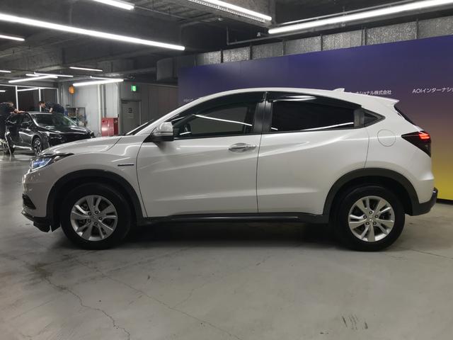 ヴェゼル ハイブリッドX・ホンダセンシング インターナビセット/追従クルコン/衝突軽減ブレーキ/レーンアシスト/前方ドラレコ/オートLED/Bカメラ/USB/HDMI/BTオーディオ/フルセグTV/純正SDナビ/ETC/プッシュスタート/ETC(9枚目)