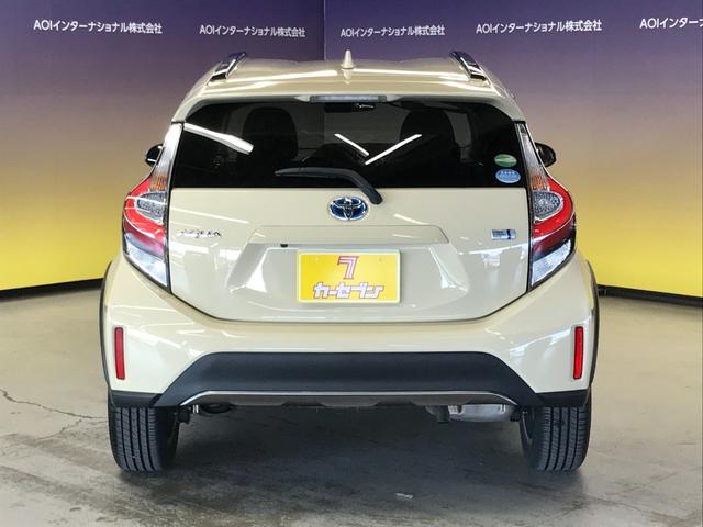 アクア クロスオーバー 社外ナビ フルセグTV Bluetoothオーディオ CD DVD バックカメラ オートLEDヘッドライト 衝突軽減ブレーキ 車線逸脱 スマートキー 純正16インチアルミ ETC(9枚目)