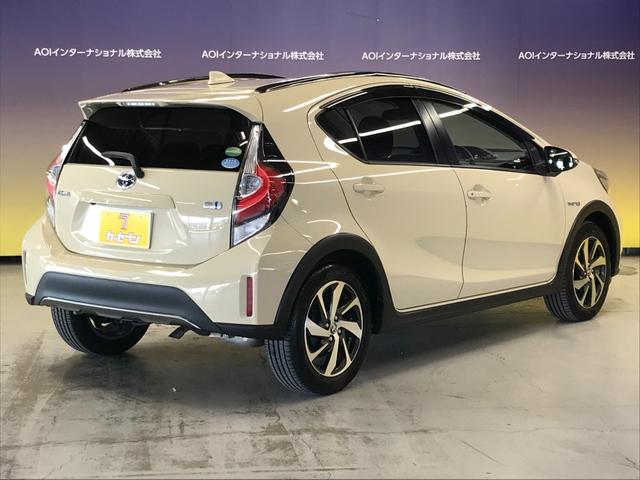 アクア クロスオーバー 社外ナビ フルセグTV Bluetoothオーディオ CD DVD バックカメラ オートLEDヘッドライト 衝突軽減ブレーキ 車線逸脱 スマートキー 純正16インチアルミ ETC(10枚目)