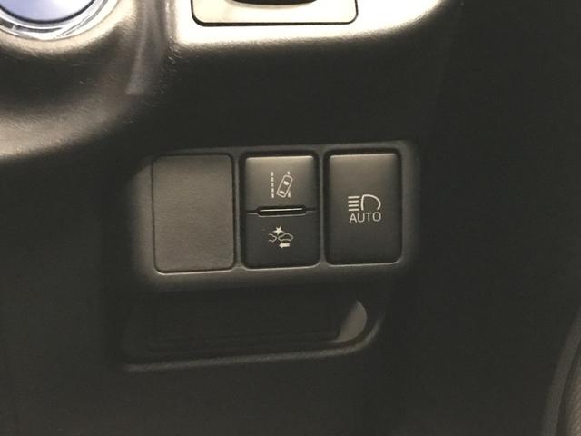 アクア クロスオーバー 社外ナビ フルセグTV Bluetoothオーディオ CD DVD バックカメラ オートLEDヘッドライト 衝突軽減ブレーキ 車線逸脱 スマートキー 純正16インチアルミ ETC(29枚目)