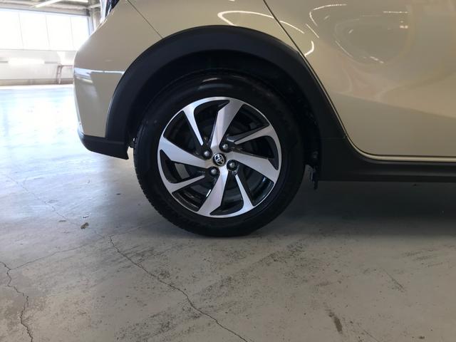 アクア クロスオーバー 社外ナビ フルセグTV Bluetoothオーディオ CD DVD バックカメラ オートLEDヘッドライト 衝突軽減ブレーキ 車線逸脱 スマートキー 純正16インチアルミ ETC(39枚目)