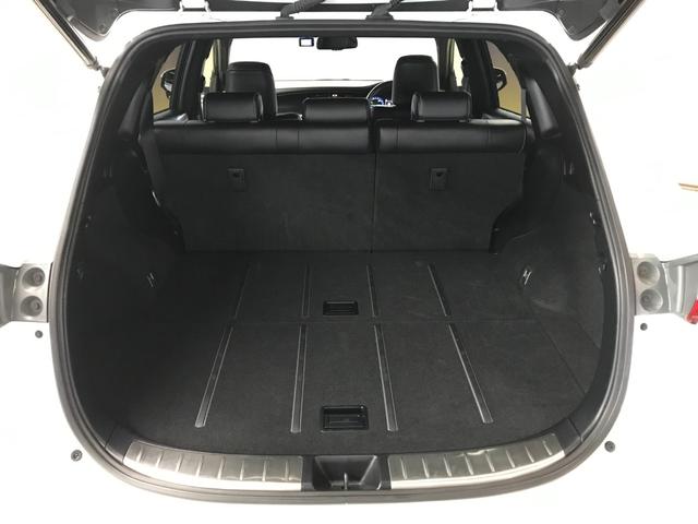 ハリアーハイブリッド プレミアム　ワンオーナー車／社外アルパインナビ／フルセグＴＶ／ＣＤ／ＤＶＤ／ＢＴオーディオ／バックカメラ／衝突軽減ブレーキ／パワーシート／パワーバックドア／追従クルコン／ＬＥＤオート／純正１８インチアルミ／ＥＴＣ（14枚目）