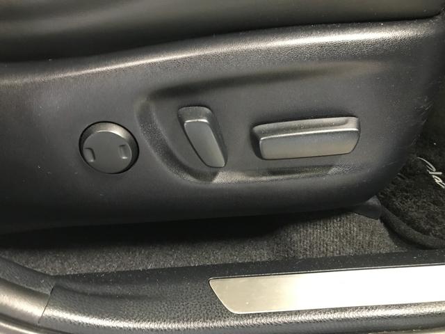 ハリアーハイブリッド プレミアム　ワンオーナー車／社外アルパインナビ／フルセグＴＶ／ＣＤ／ＤＶＤ／ＢＴオーディオ／バックカメラ／衝突軽減ブレーキ／パワーシート／パワーバックドア／追従クルコン／ＬＥＤオート／純正１８インチアルミ／ＥＴＣ（17枚目）