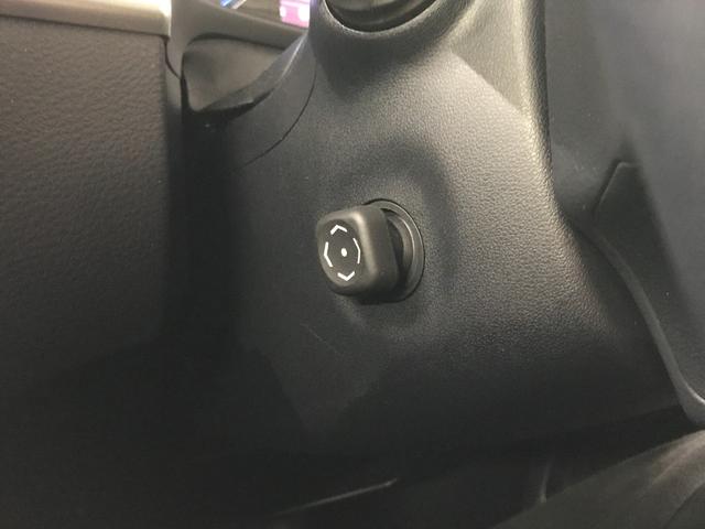 ハリアーハイブリッド プレミアム　ワンオーナー車／社外アルパインナビ／フルセグＴＶ／ＣＤ／ＤＶＤ／ＢＴオーディオ／バックカメラ／衝突軽減ブレーキ／パワーシート／パワーバックドア／追従クルコン／ＬＥＤオート／純正１８インチアルミ／ＥＴＣ（27枚目）