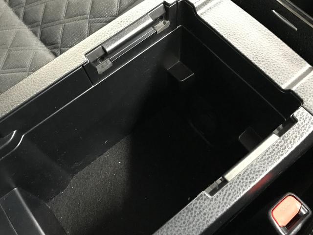 ハリアーハイブリッド プレミアム　ワンオーナー車／社外アルパインナビ／フルセグＴＶ／ＣＤ／ＤＶＤ／ＢＴオーディオ／バックカメラ／衝突軽減ブレーキ／パワーシート／パワーバックドア／追従クルコン／ＬＥＤオート／純正１８インチアルミ／ＥＴＣ（30枚目）