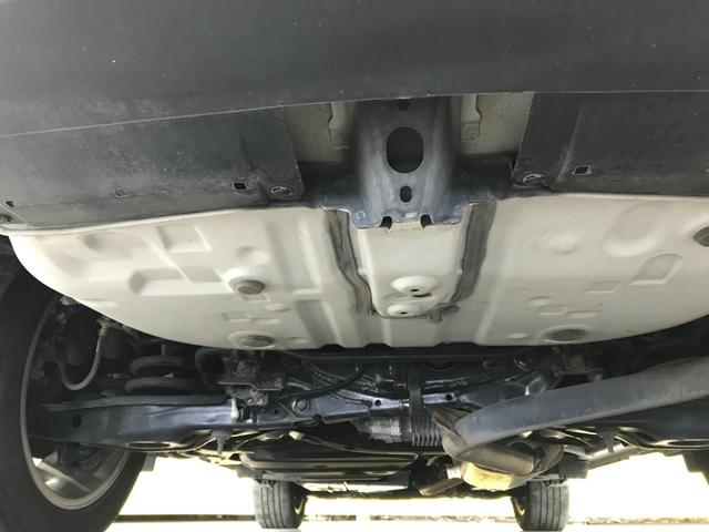 ハリアーハイブリッド プレミアム　ワンオーナー車／社外アルパインナビ／フルセグＴＶ／ＣＤ／ＤＶＤ／ＢＴオーディオ／バックカメラ／衝突軽減ブレーキ／パワーシート／パワーバックドア／追従クルコン／ＬＥＤオート／純正１８インチアルミ／ＥＴＣ（40枚目）