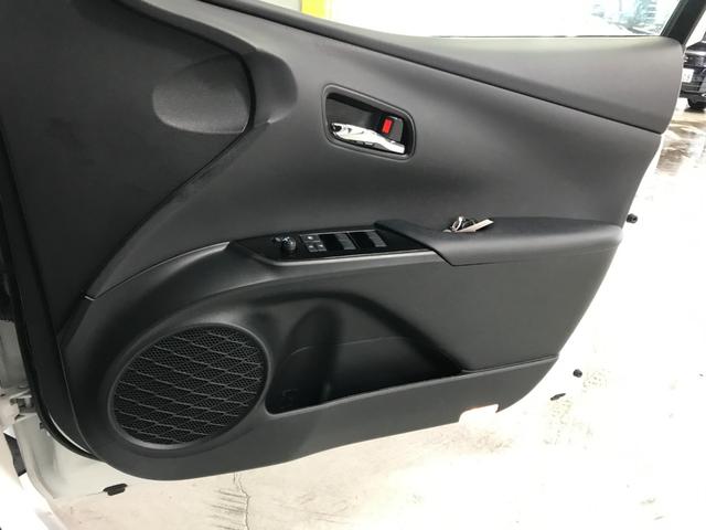 プリウス Ｓツーリングセレクション・ブラックエディション　８インチナビ付きディスプレイオーディオ　フルセグＴＶ　ＢＴ　ＵＳＢ　ＥＴＣ２．０　ＬＥＤオートライト　バックカメラ　セーフティセンス　ブラックルーフレール　ブラックドアミラー　前後ソナー　追従クルコン（39枚目）