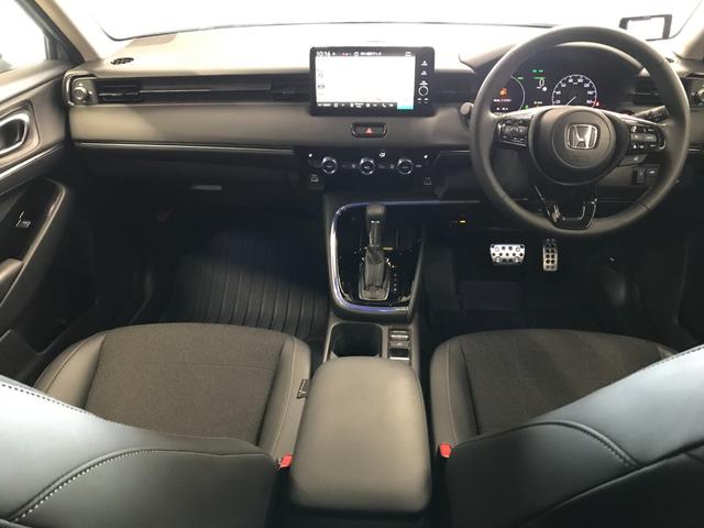 ヴェゼル e:HEV Z 純正9インチナビ フルセグTV Bluetooth USB TVキャンセラー ホンダコネクトディスプレイ コンビシート 社外フルエアロ 社外18インチホイール オートLED ドラレコ前後 ETC2.0(3枚目)