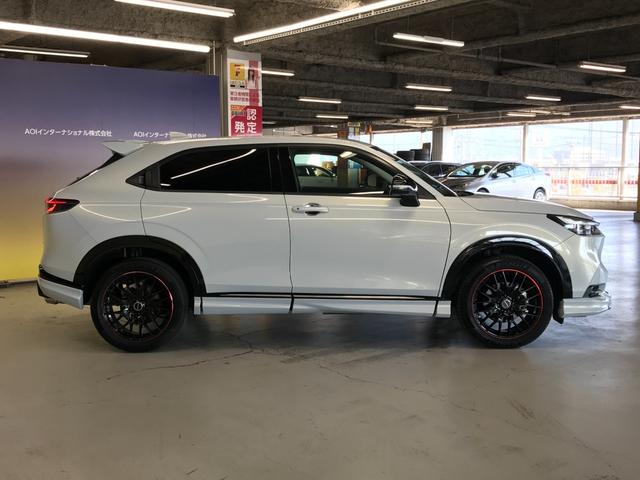 ヴェゼル e:HEV Z 純正9インチナビ フルセグTV Bluetooth USB TVキャンセラー ホンダコネクトディスプレイ コンビシート 社外フルエアロ 社外18インチホイール オートLED ドラレコ前後 ETC2.0(7枚目)