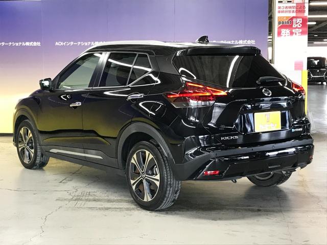 キックス Ｘ　ツートーンインテリアエディション　純正９インチナビ　フルセグＴＶ　ＢＴ　ＤＶＤ　ＣＤ　ＵＳＢ　アラウンドビューモニター　デジタルルームミラー　シートヒーター　ステアリングヒーター　追従クルコン　オートハイビーム　全方位カメラ（11枚目）