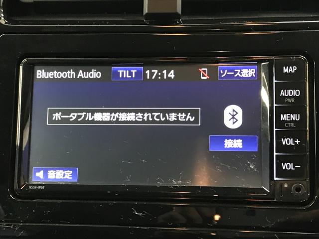 プリウス Ｓ　ＢＴ　オートＬＥＤ　スマートキー　フロントＤレコ　衝突軽減ブレーキ　車線逸脱防止システム　先行車発進抑制機能　オートマチックハイビーム　バックカメラ（5枚目）