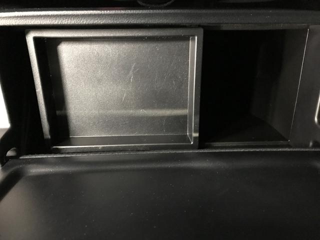 プリウス Ｓ　ＢＴ　オートＬＥＤ　スマートキー　フロントＤレコ　衝突軽減ブレーキ　車線逸脱防止システム　先行車発進抑制機能　オートマチックハイビーム　バックカメラ（34枚目）