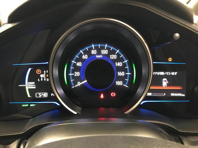 フィットハイブリッド Ｌパッケージ　インターナビセット／純正ナビ／バックカメラ／フルセグＴＶ／ＣＤ／ＤＶＤ／ＢＴオーディオ／ＵＳＢ／ＨＤＭＩ／社外ＨＫＳマフラー／衝突軽減ブレーキ／前方ドラレコ／クルコン／合皮コンビシート／ＥＴＣ（24枚目）