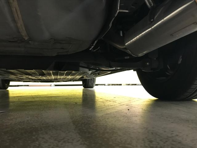 フィットハイブリッド Ｌパッケージ　インターナビセット／純正ナビ／バックカメラ／フルセグＴＶ／ＣＤ／ＤＶＤ／ＢＴオーディオ／ＵＳＢ／ＨＤＭＩ／社外ＨＫＳマフラー／衝突軽減ブレーキ／前方ドラレコ／クルコン／合皮コンビシート／ＥＴＣ（47枚目）