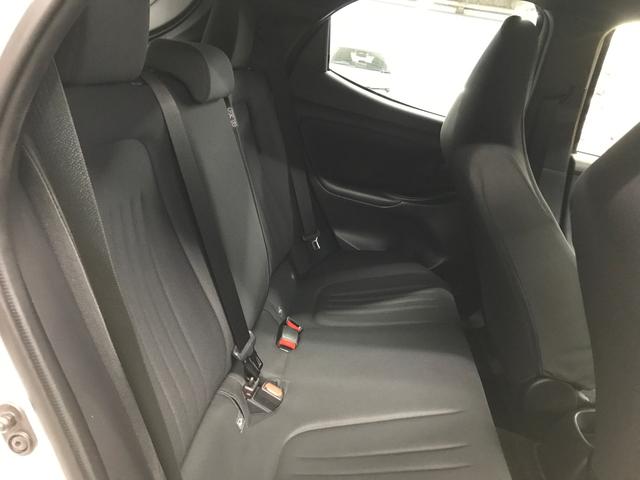 ヤリス X 4WD 社外メモリーナビ BTオーディオ バックカメラ ETC 衝突軽減ブレーキ車線逸脱防止システム 追従クルコン スマートキー オートハイビーム ABS 先行車発進お知らせ機能 USB(18枚目)