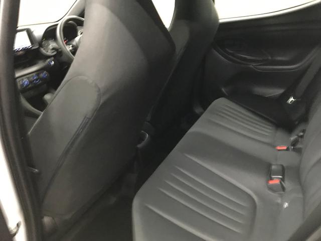 ヤリス X 4WD 社外メモリーナビ BTオーディオ バックカメラ ETC 衝突軽減ブレーキ車線逸脱防止システム 追従クルコン スマートキー オートハイビーム ABS 先行車発進お知らせ機能 USB(19枚目)