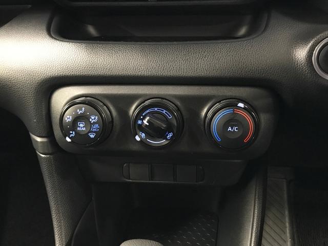 ヤリス X 4WD 社外メモリーナビ BTオーディオ バックカメラ ETC 衝突軽減ブレーキ車線逸脱防止システム 追従クルコン スマートキー オートハイビーム ABS 先行車発進お知らせ機能 USB(27枚目)