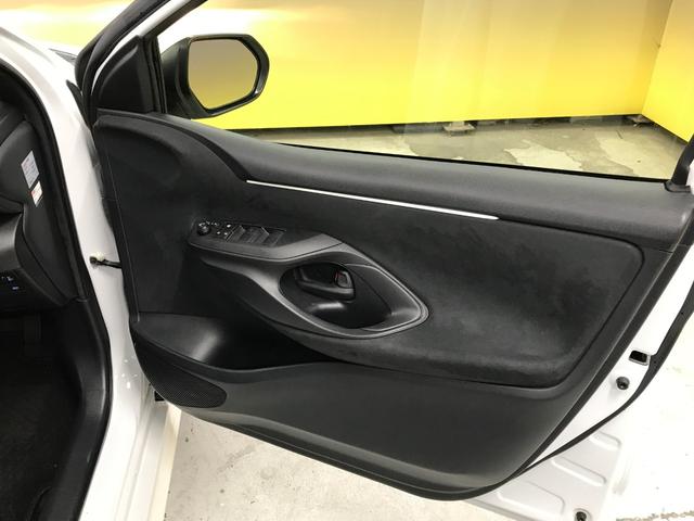 ヤリス X 4WD 社外メモリーナビ BTオーディオ バックカメラ ETC 衝突軽減ブレーキ車線逸脱防止システム 追従クルコン スマートキー オートハイビーム ABS 先行車発進お知らせ機能 USB(38枚目)