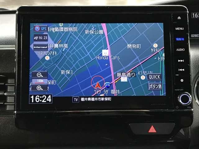 Ｎ－ＢＯＸカスタム Ｇ・Ｌホンダセンシング　４ＷＤ　８インチＳＤナビ　フルセグＴＶ　ＣＤ　ＤＶＤ　ＵＳＢ　ＢＴ　アップルカープレイ　アンドロイドオート　両側パワスラ　バックカメラ　前後ドラレコ　ＬＥＤオート　シートヒーター　衝突軽減（4枚目）