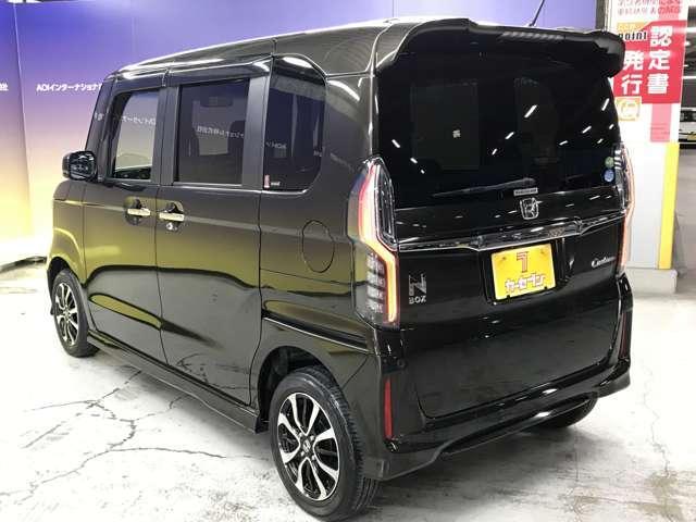 Ｎ－ＢＯＸカスタム Ｇ・Ｌホンダセンシング　４ＷＤ　８インチＳＤナビ　フルセグＴＶ　ＣＤ　ＤＶＤ　ＵＳＢ　ＢＴ　アップルカープレイ　アンドロイドオート　両側パワスラ　バックカメラ　前後ドラレコ　ＬＥＤオート　シートヒーター　衝突軽減（10枚目）