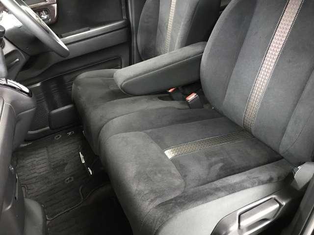 Ｎ－ＢＯＸカスタム Ｇ・Ｌホンダセンシング　４ＷＤ　８インチＳＤナビ　フルセグＴＶ　ＣＤ　ＤＶＤ　ＵＳＢ　ＢＴ　アップルカープレイ　アンドロイドオート　両側パワスラ　バックカメラ　前後ドラレコ　ＬＥＤオート　シートヒーター　衝突軽減（16枚目）