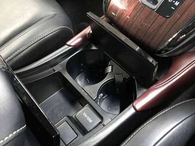 ハリアー プレミアム　社外８インチＳＤナビ／フルセグＴＶ／ＳＤ／ＣＤ／ＤＶＤ／ＢＴオーディオ／モデリスタ（フロント・サイド・リア）／テレビキャンセラー／前後ソナー／パワーバックドア／ハーフレザー／純正１８インチＡＷ（27枚目）