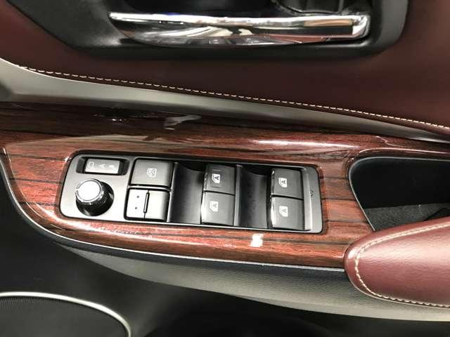 ハリアー プレミアム　社外８インチＳＤナビ／フルセグＴＶ／ＳＤ／ＣＤ／ＤＶＤ／ＢＴオーディオ／モデリスタ（フロント・サイド・リア）／テレビキャンセラー／前後ソナー／パワーバックドア／ハーフレザー／純正１８インチＡＷ（47枚目）