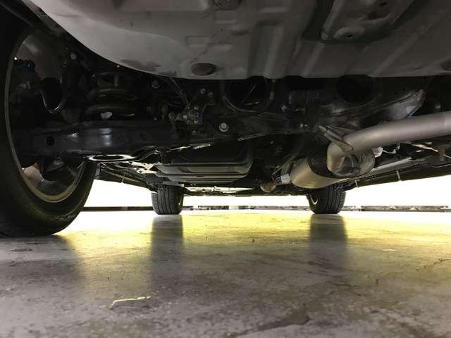 ハリアー プレミアム　社外８インチＳＤナビ／フルセグＴＶ／ＳＤ／ＣＤ／ＤＶＤ／ＢＴオーディオ／モデリスタ（フロント・サイド・リア）／テレビキャンセラー／前後ソナー／パワーバックドア／ハーフレザー／純正１８インチＡＷ（70枚目）