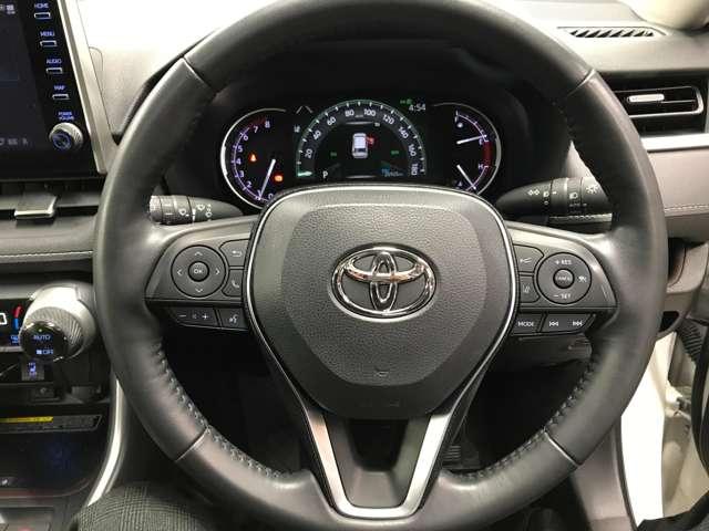 ＲＡＶ４ Ｇ　Ｚパッケージ　４ＷＤ　ワンオーナー車／置き型充電／パノラマサンルーフ／純正ナビ／フルセグＴＶ／カープレイ／ＢＴオーディオ／ＵＳＢ／追従クルコン／ブラインドスポット／衝突軽減／シートヒーター／ステアリングヒーター（33枚目）