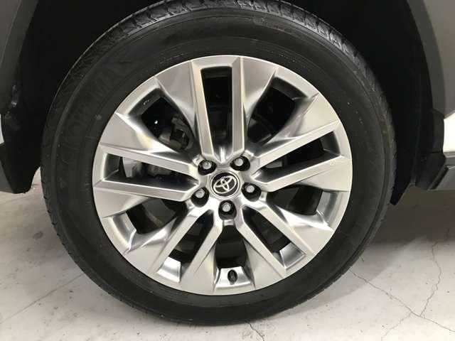 ＲＡＶ４ Ｇ　Ｚパッケージ　４ＷＤ　ワンオーナー車／置き型充電／パノラマサンルーフ／純正ナビ／フルセグＴＶ／カープレイ／ＢＴオーディオ／ＵＳＢ／追従クルコン／ブラインドスポット／衝突軽減／シートヒーター／ステアリングヒーター（66枚目）