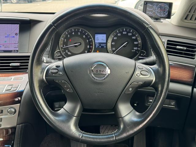 フーガ ３７０ＶＩＰ　エアロフォルムバンパー　タナベ車高調　２０インチＡＷ　ＨＤＤナビ　フルセグＴＶ　ＢＴ接続　バックカメラ　シートヒーター・ベンチレーション　セーフティシールドＰＫＧ　追従クルコン　ドラレコ　買取直販車（14枚目）