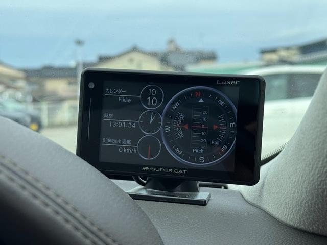 フーガ ３７０ＶＩＰ　エアロフォルムバンパー　タナベ車高調　２０インチＡＷ　ＨＤＤナビ　フルセグＴＶ　ＢＴ接続　バックカメラ　シートヒーター・ベンチレーション　セーフティシールドＰＫＧ　追従クルコン　ドラレコ　買取直販車（23枚目）