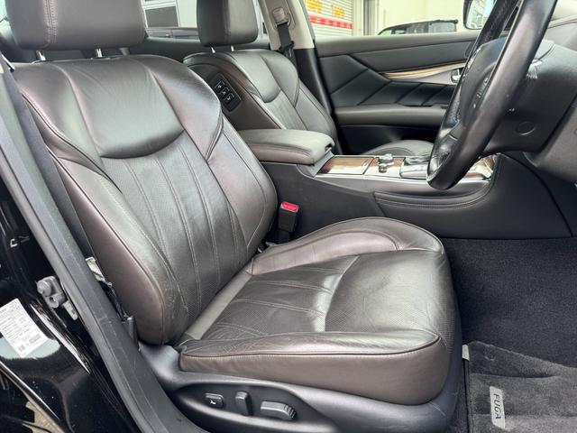 フーガ ３７０ＶＩＰ　エアロフォルムバンパー　タナベ車高調　２０インチＡＷ　ＨＤＤナビ　フルセグＴＶ　ＢＴ接続　バックカメラ　シートヒーター・ベンチレーション　セーフティシールドＰＫＧ　追従クルコン　ドラレコ　買取直販車（26枚目）