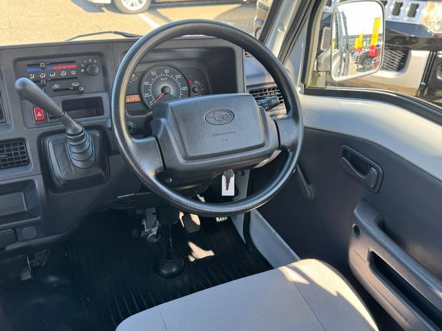 程度のよいお勧めの一台です☆ 当社で直接ユーザー様から買取したお車です。 オークションでの仕入と違い、中間マージンカットによりお値打ちな価格設定になっております☆☆