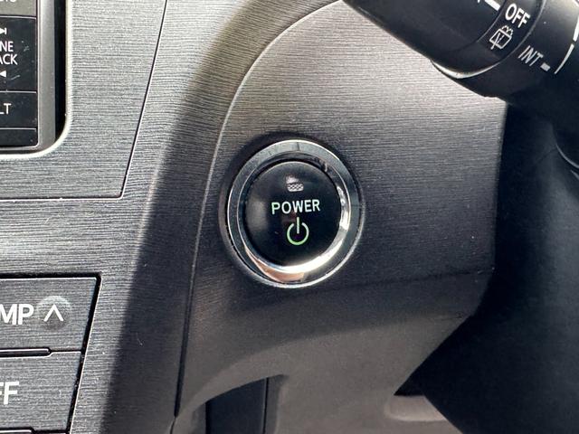 プリウス Ｓ　ナビ　フルセグＴＶ　ＢＴオーディオ　スマートキー　オートライト　ステアリングスイッチ　純正１５インチＡＷ（20枚目）