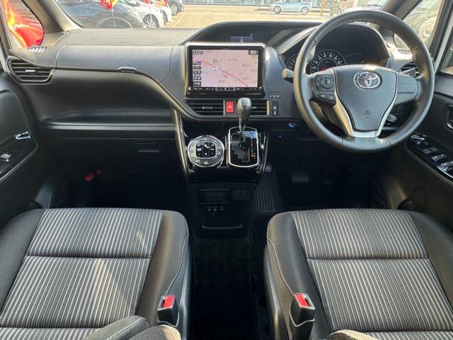 ヴォクシー ZS 社外9インチメモリーナビフルセグTV フリップダウンモニター 片側パワスラ LEDオートライト ドライブレコーダー バックカメラ ETC(2枚目)