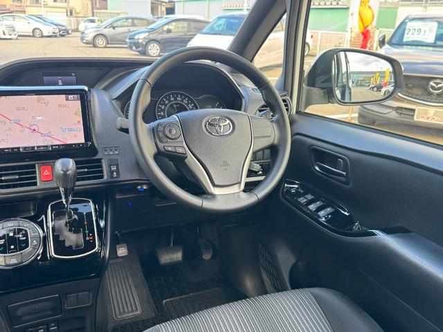 ヴォクシー ZS 社外9インチメモリーナビフルセグTV フリップダウンモニター 片側パワスラ LEDオートライト ドライブレコーダー バックカメラ ETC(13枚目)