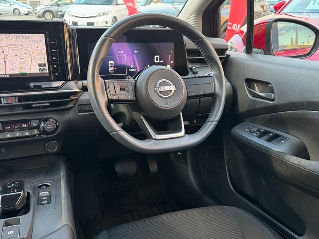 ノート S 純正9インチメモリーナビフルセグTV 全方位カメラ バックカメラ LEDオートライト シートヒーター ステアリングヒーター ドライブレコーダー ETC 寒冷地仕様(14枚目)