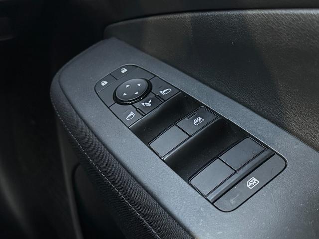 ノート S 純正9インチメモリーナビフルセグTV 全方位カメラ バックカメラ LEDオートライト シートヒーター ステアリングヒーター ドライブレコーダー ETC 寒冷地仕様(24枚目)