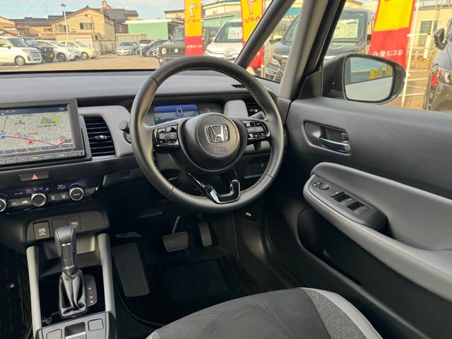 フィット e:HEV RS ワンオーナー 純正8インチナビTV バックカメラ オートLED ハーフ合皮シート スマートキー ホンダセンシング 追従クルコン パーキングセンサー 純正16インチアルミ(14枚目)