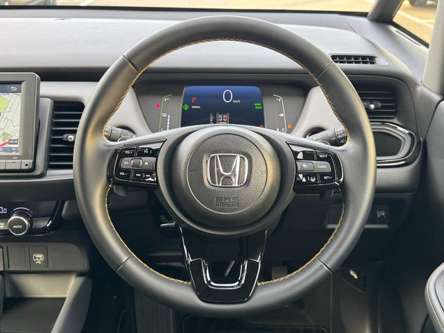 フィット e:HEV RS ワンオーナー 純正8インチナビTV バックカメラ オートLED ハーフ合皮シート スマートキー ホンダセンシング 追従クルコン パーキングセンサー 純正16インチアルミ(15枚目)