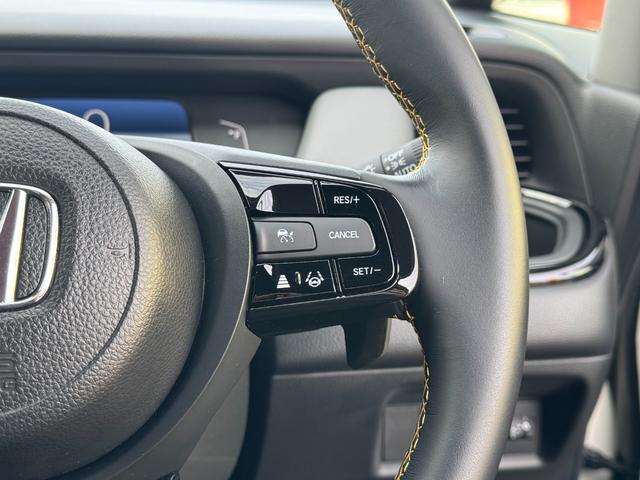 フィット e:HEV RS ワンオーナー 純正8インチナビTV バックカメラ オートLED ハーフ合皮シート スマートキー ホンダセンシング 追従クルコン パーキングセンサー 純正16インチアルミ(16枚目)